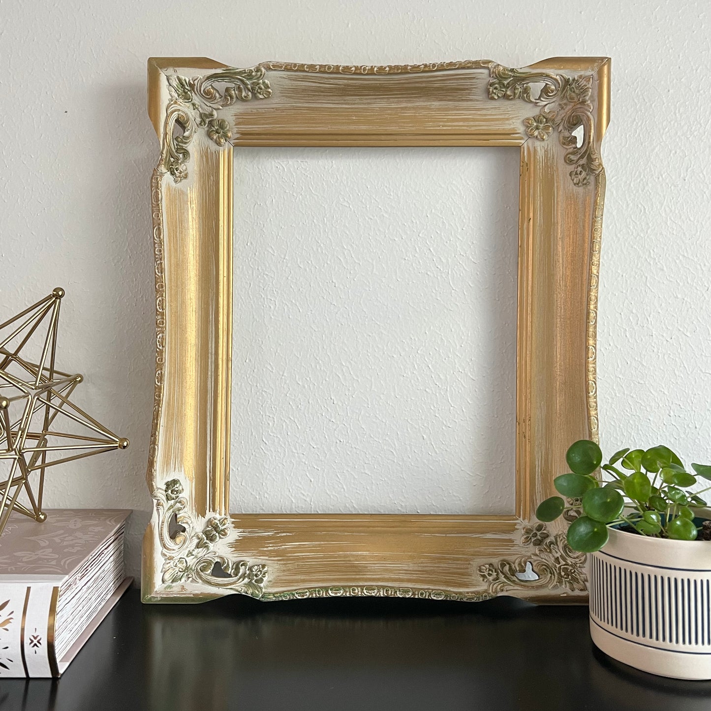 11x14" Vintage White-washed Gold Frame