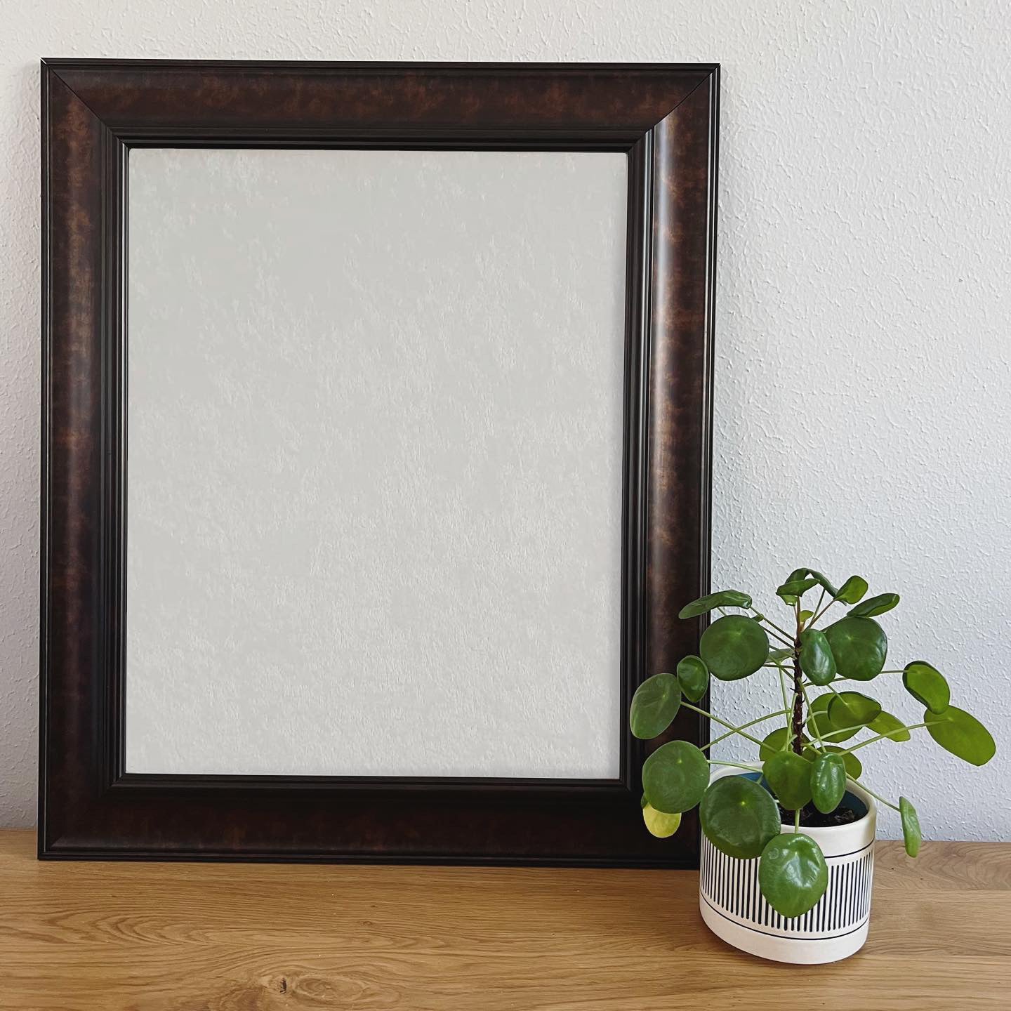 16x20" Classic Brown Frame