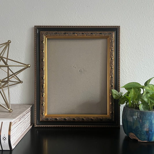 8x10" Black and Gold Frame