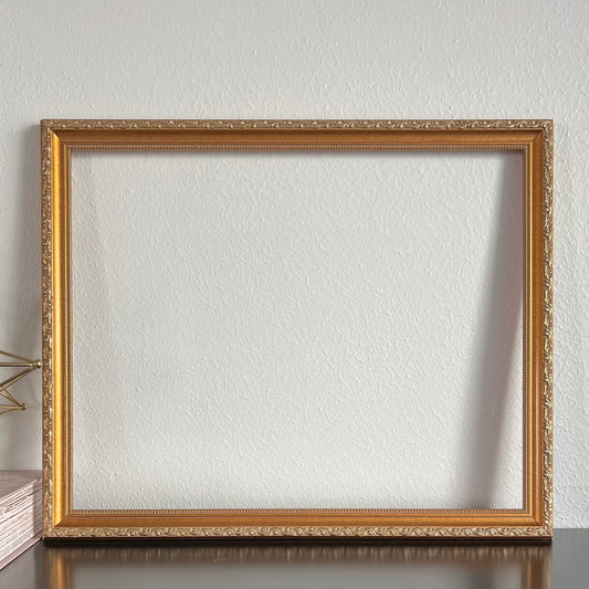 16x20" Thin Antique Gold Frame