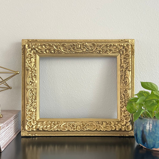 8x10" Vintage Metallic Gold Frame