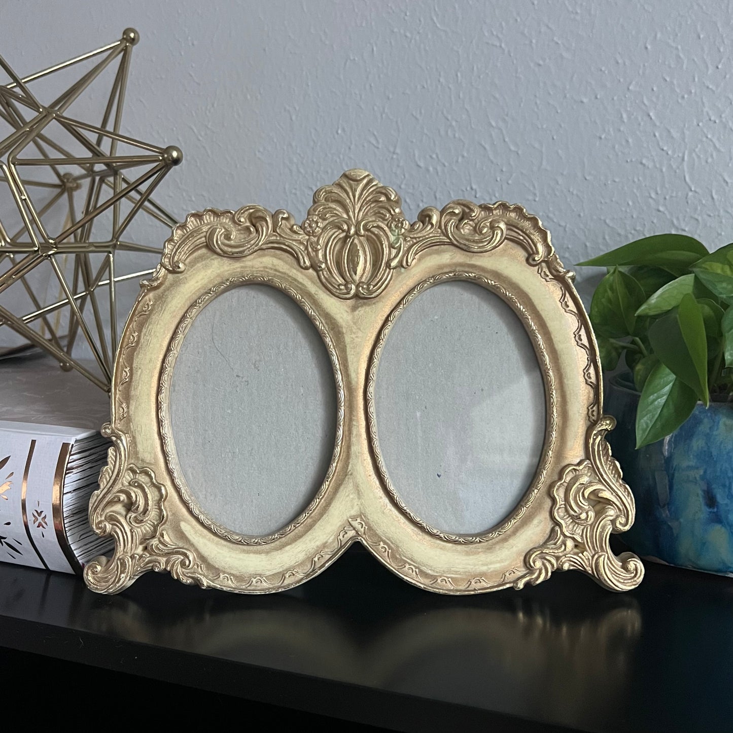 3x5" Double Vintage Oval Cream Frame