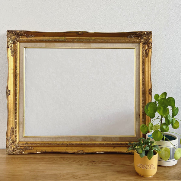 16x20 Elegant Gold Frame – shop of gwing